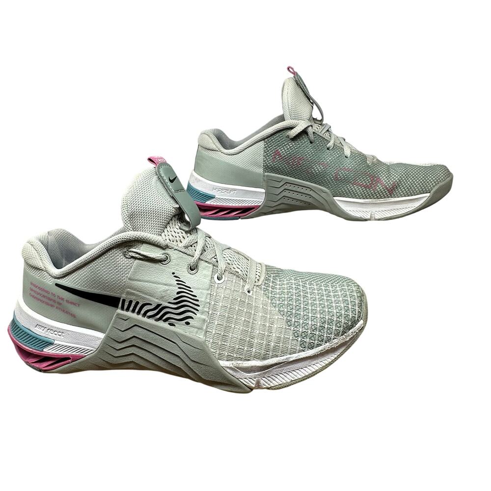 Nike Metcon 8 Flyease Mica Green Fuchsia Womens SZ 8 Gym Running Shoe DO9381-002